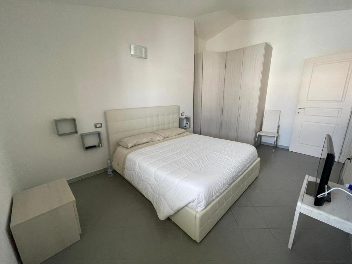 Mansarda San Pietro Apartman Valledoria Kültér fotó